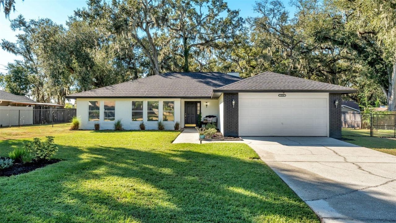 1020 Rustic Ln., Lakeland, FL 33811