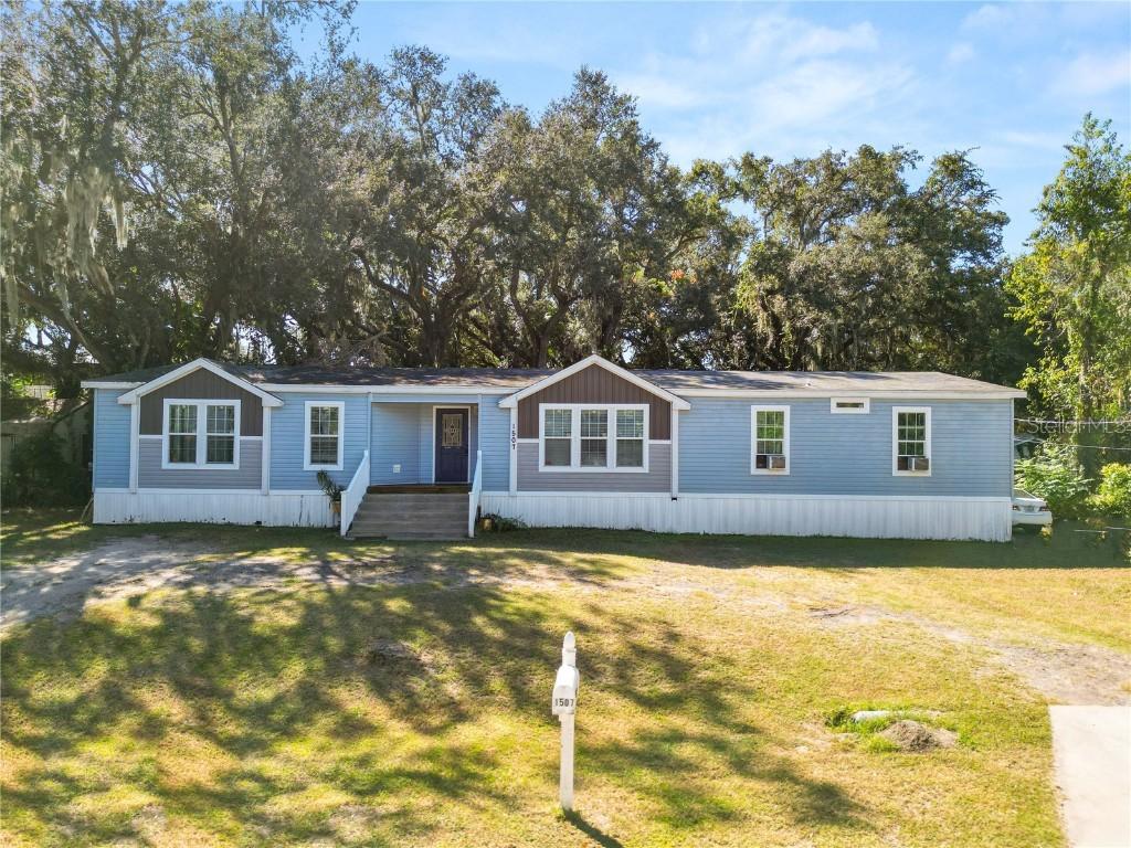 1507 Belmont Woods Dr., Mulberry, FL 33860
