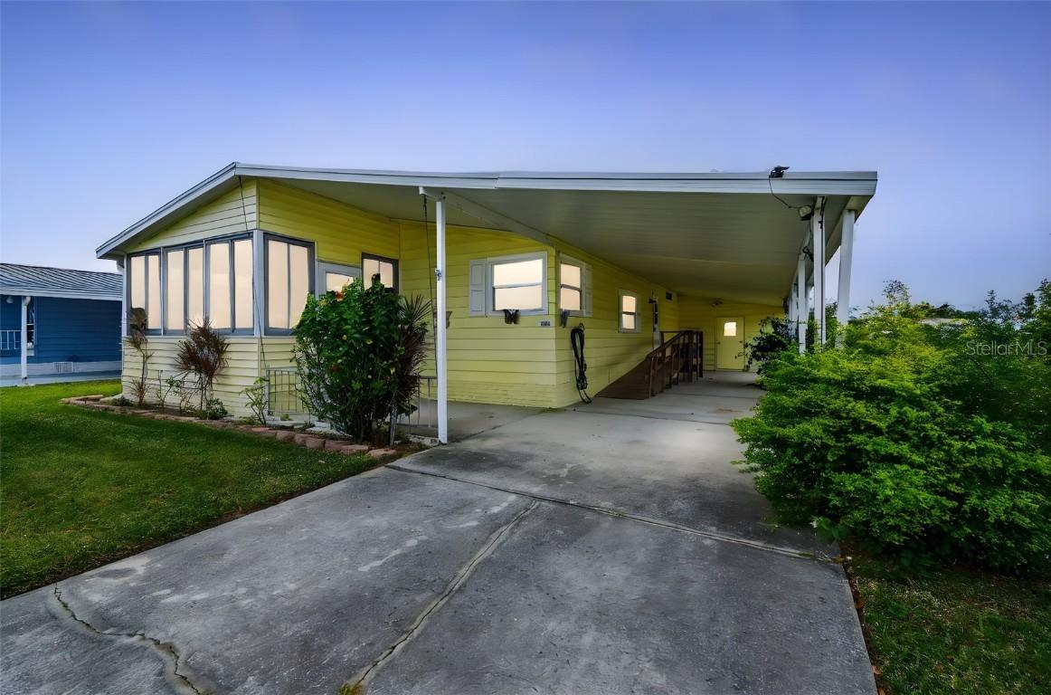 1811 Sherwood Hill Dr, Lakeland, FL 33810