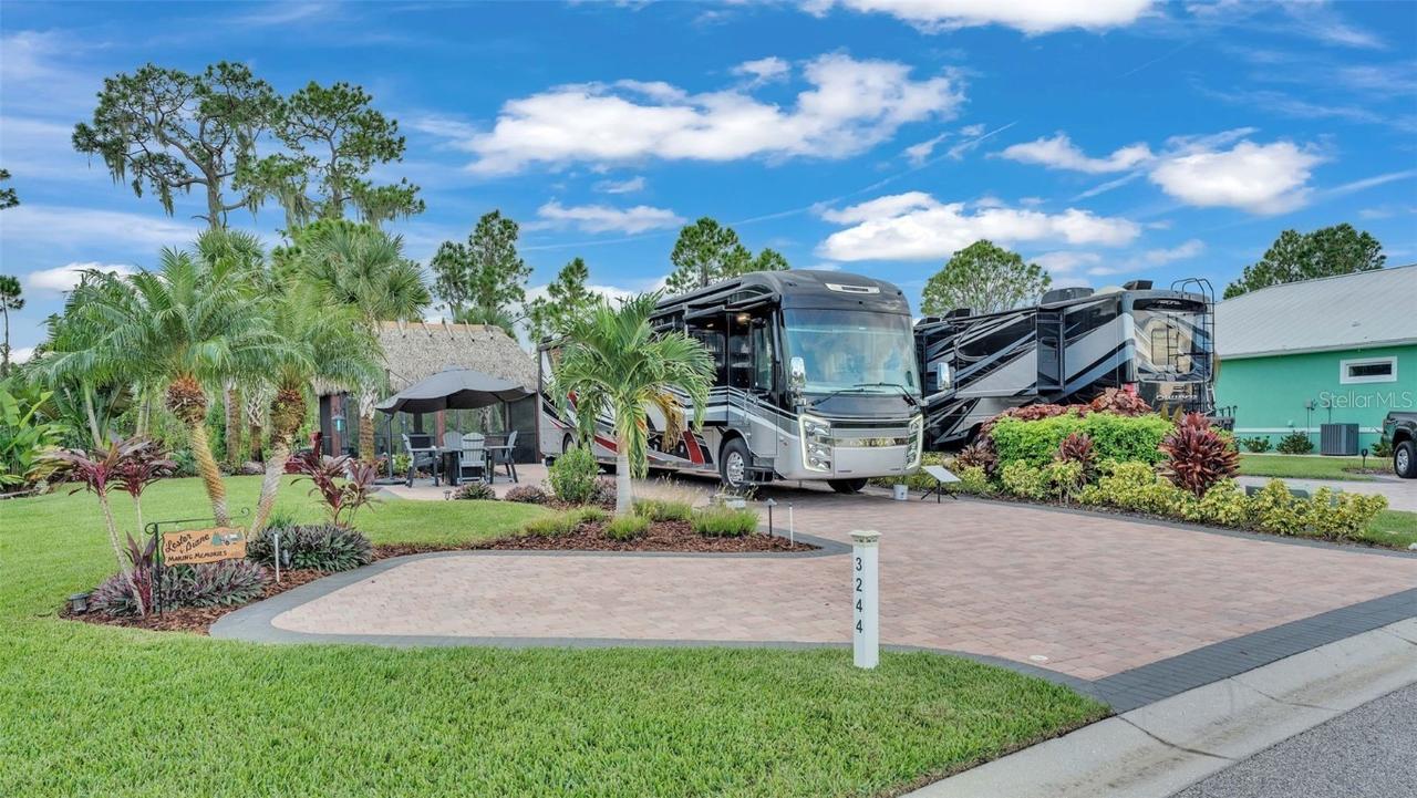 3244 Fish Hawk Dr., Polk City, FL 33868