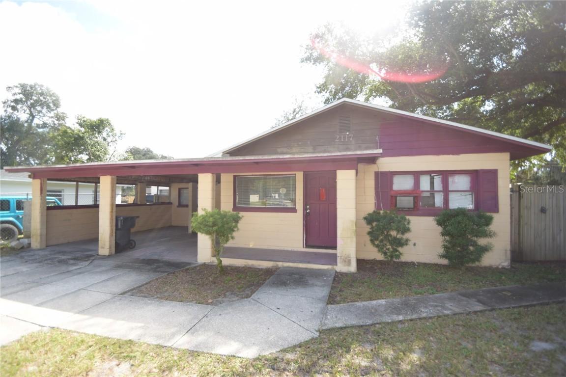 2117 Monticello Ave., Lakeland, FL 33801