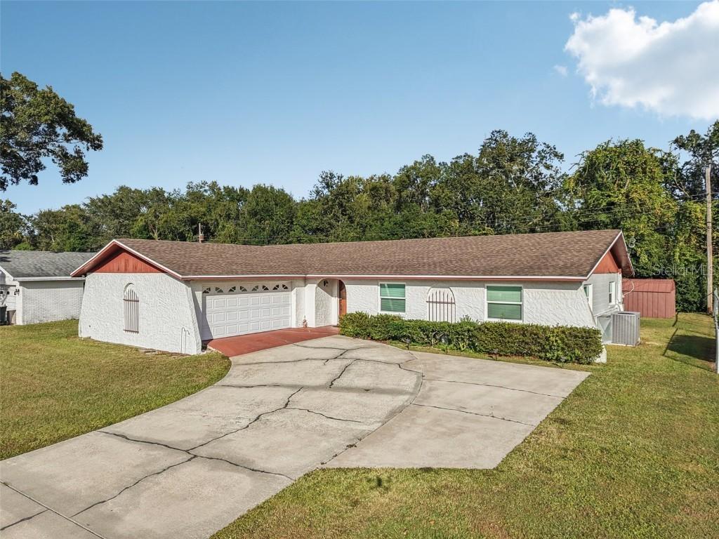 1525 Leslie Dr., Lakeland, FL 33801