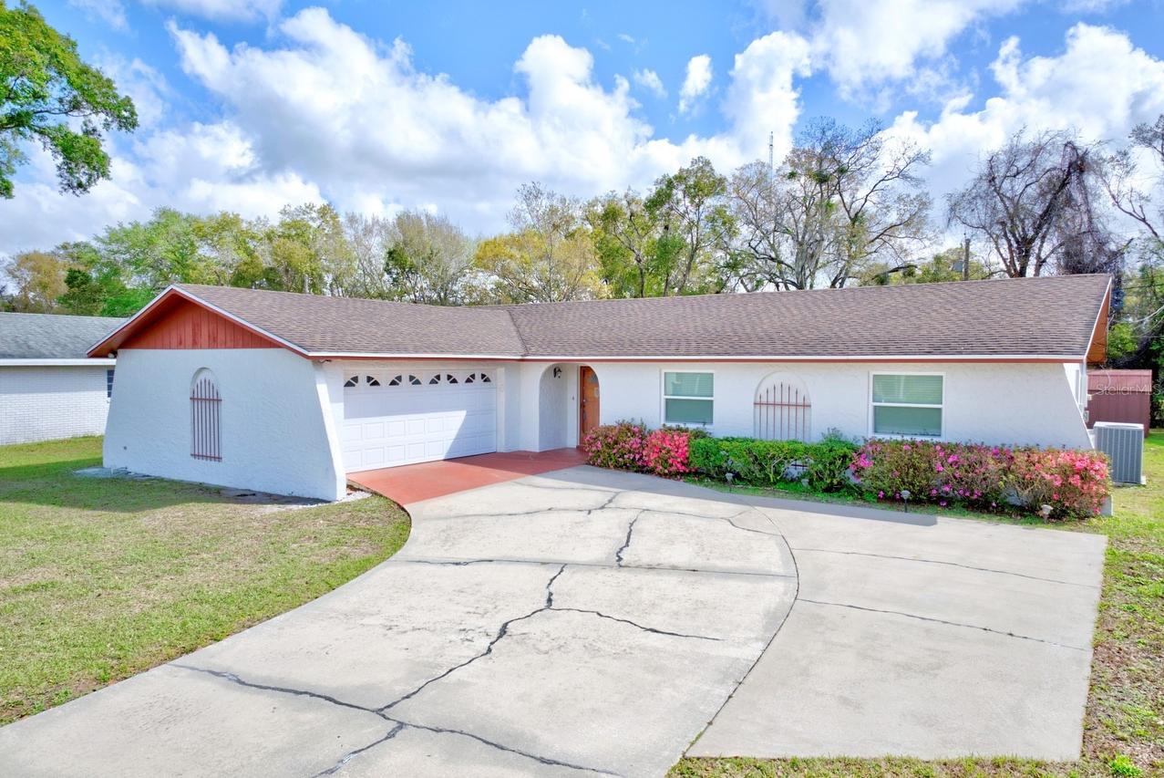 1525 Leslie Dr., Lakeland, FL 33801