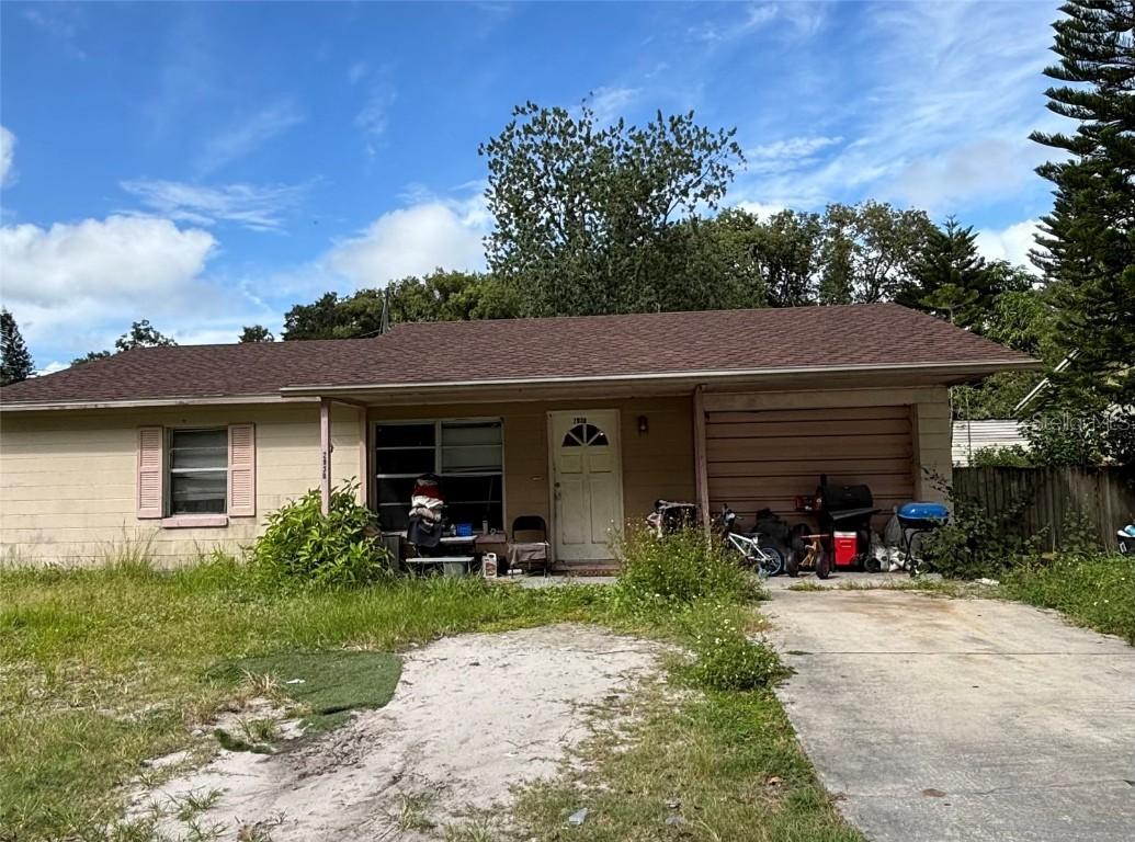 2930 Galaxy Ln., Lakeland, FL 33801