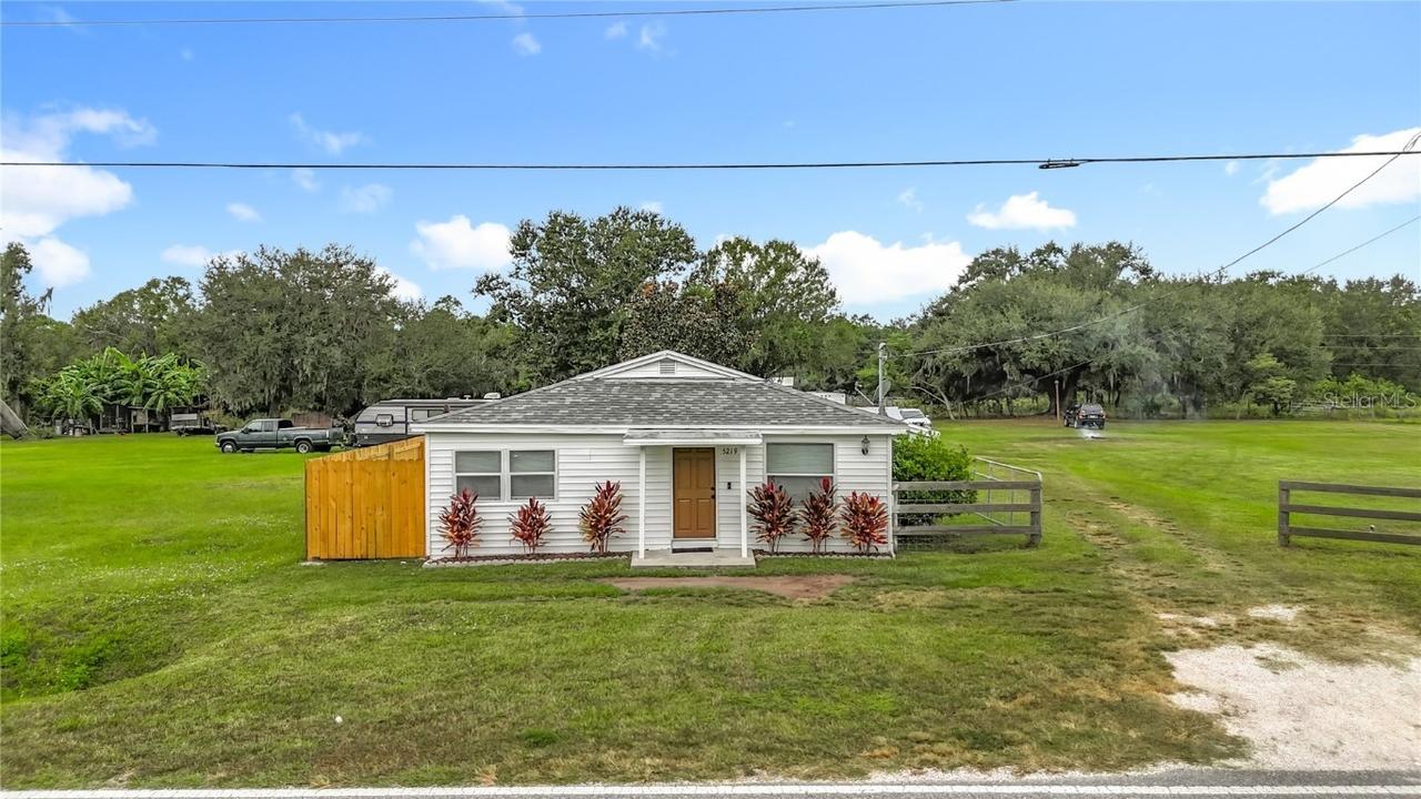5219 County Rd 663, Bowling Green, FL 33834