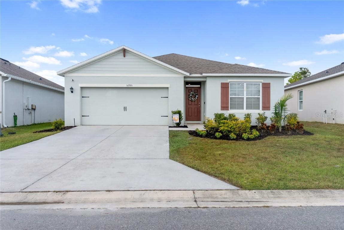 5785 Arlington River Dr., Lakeland, FL 33811