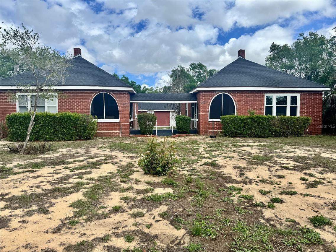 425 E Sessoms Ave., Lake Wales, FL 33853