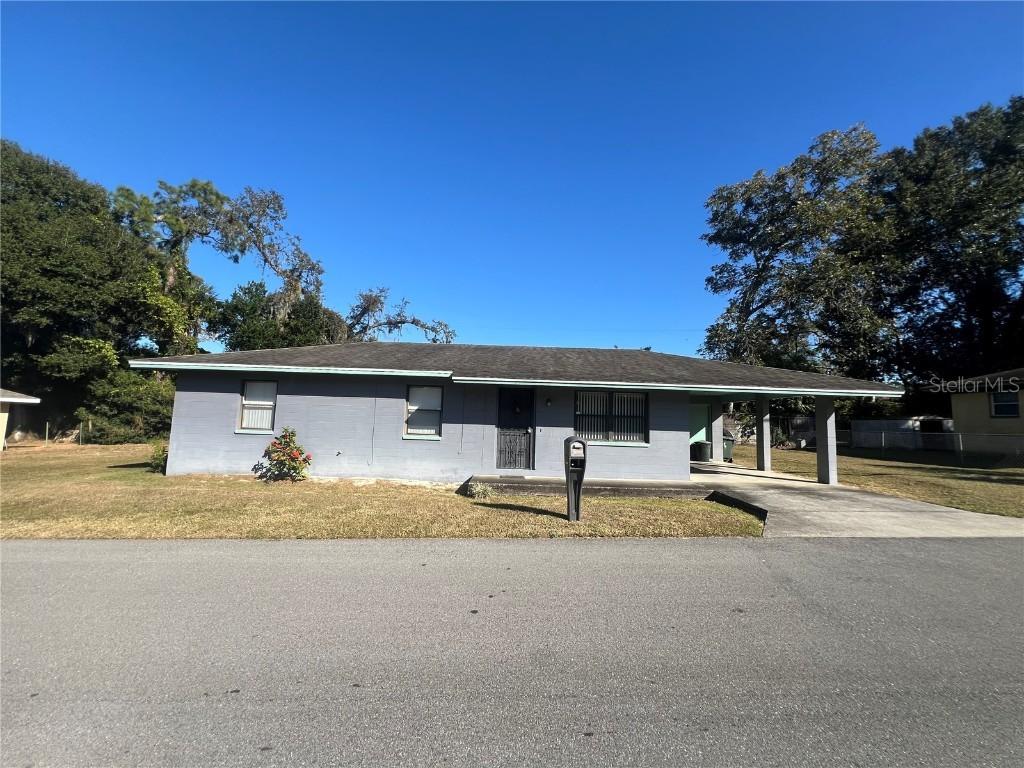 1615 Blossom Cir., Lakeland, FL 33805