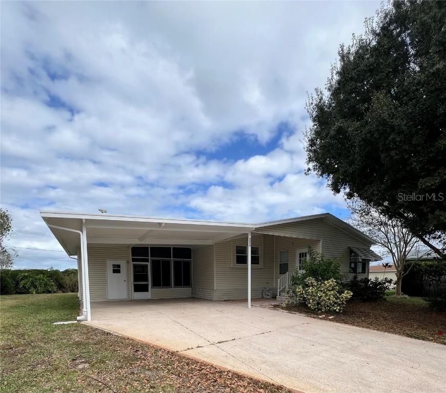 6236 Knotty Pine Dr., Winter Haven, FL 33884