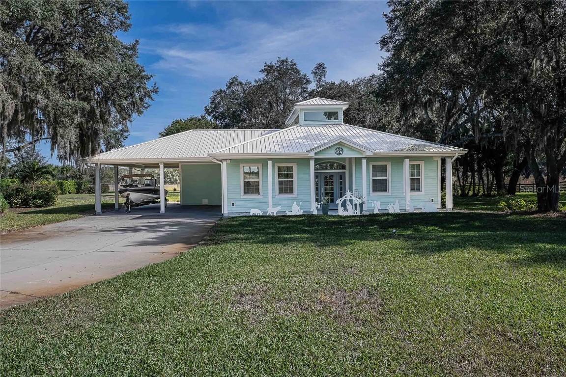2424 Burns Ave., Lake Wales, FL 33898