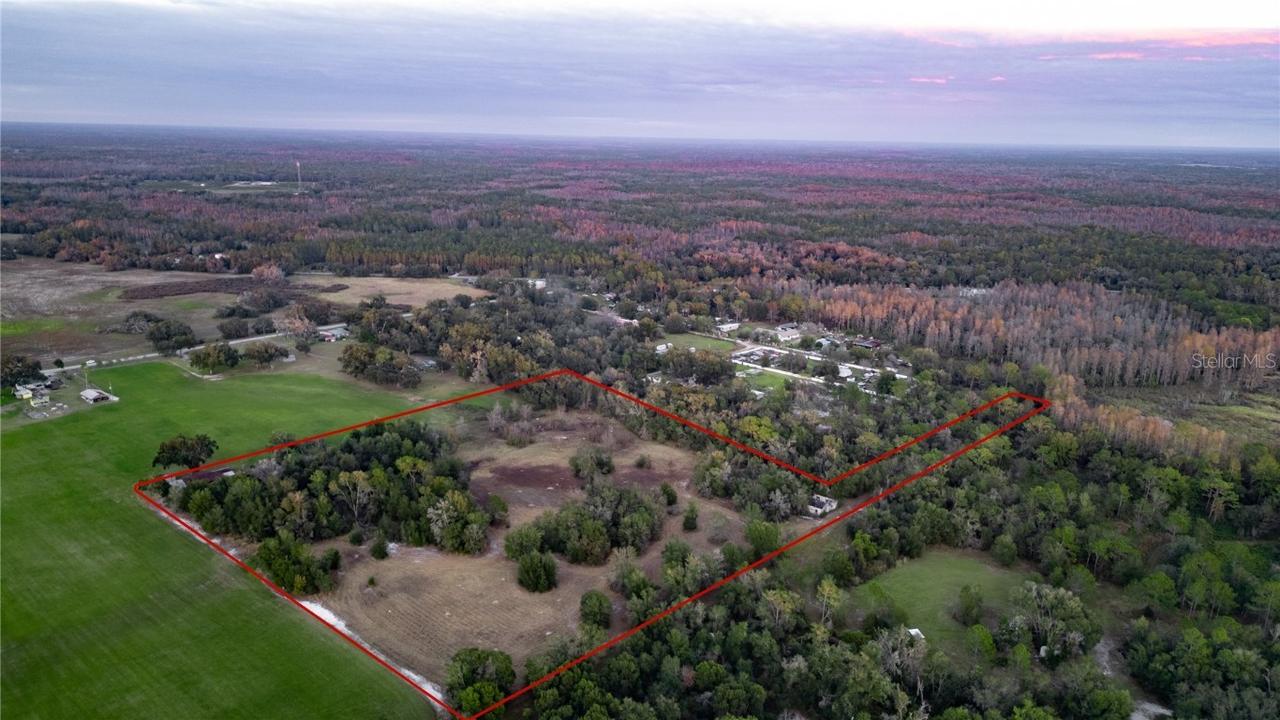 7229 Jill Ln., Zephyrhills, FL 33540