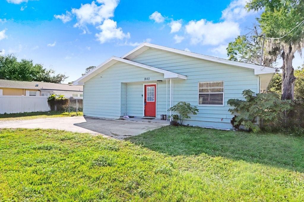 903 N Park Rd., Plant City, FL 33563