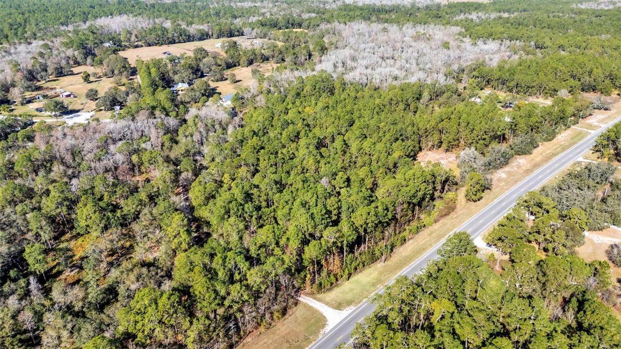 Commonwealth Ave., Polk City, FL 33868