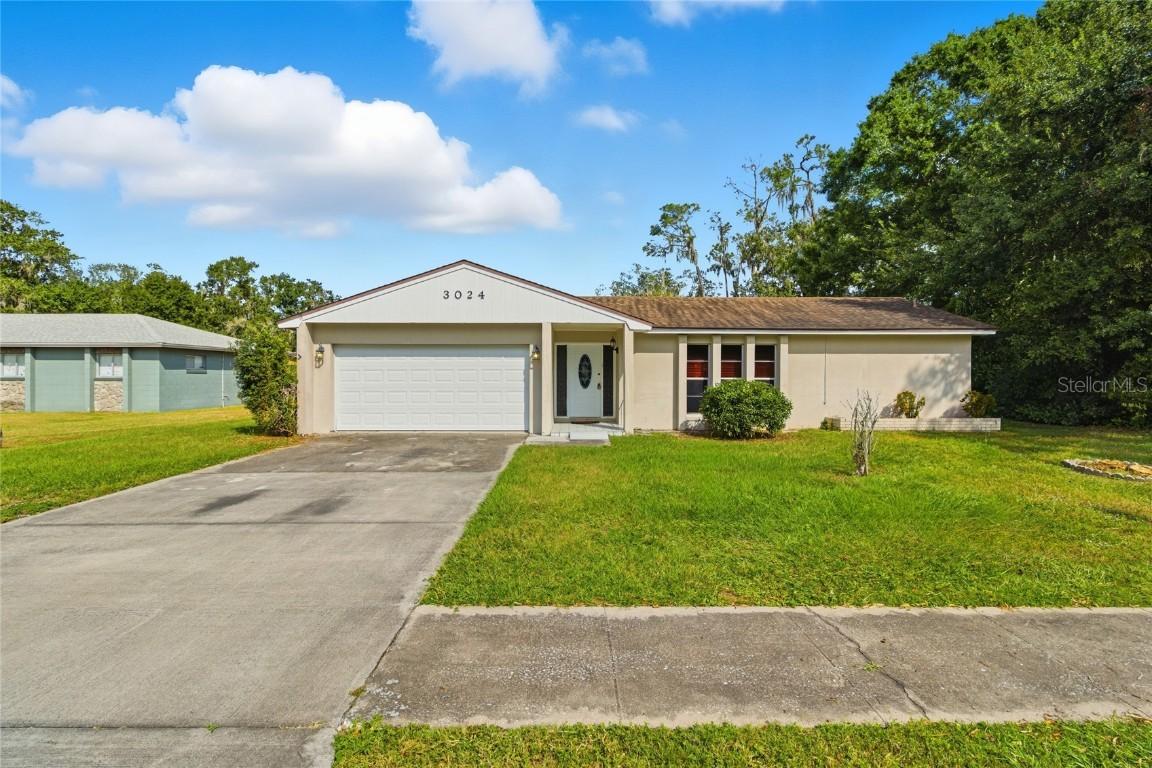 3024 Blown Feather Ln., Mulberry, FL 33860