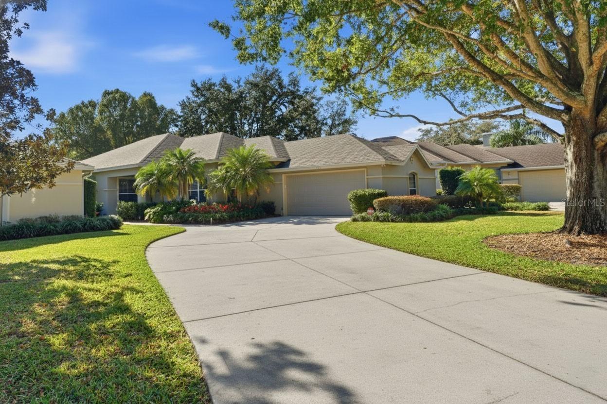 106 Jardin Ln., Winter Haven, FL 33884
