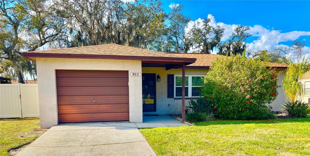 813 Cinnamon Dr., Winter Haven, FL 33880
