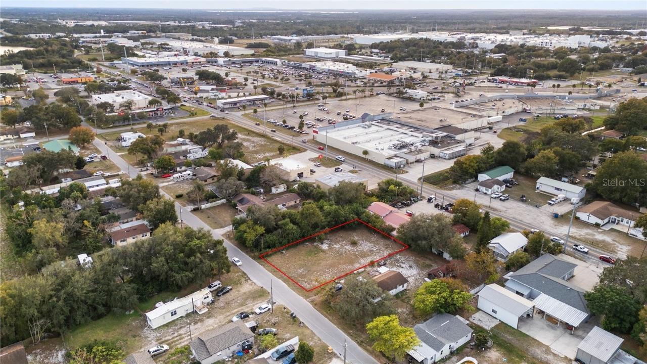 520 Poinsettia Rd., Auburndale, FL 33823