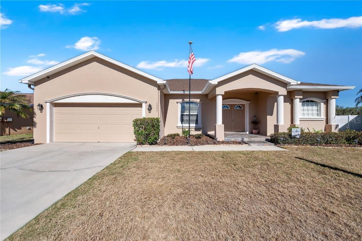7949 Princeton Manor Cir., Lakeland, FL 33809