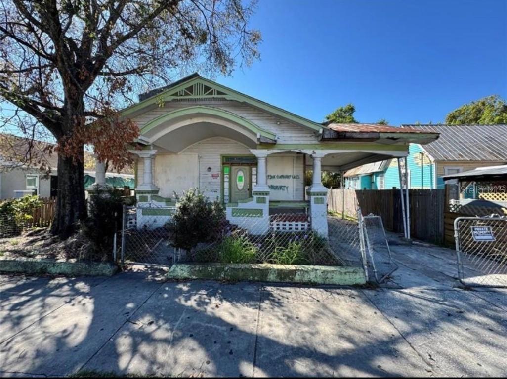 921 E 12th Ave., Tampa, FL 33605