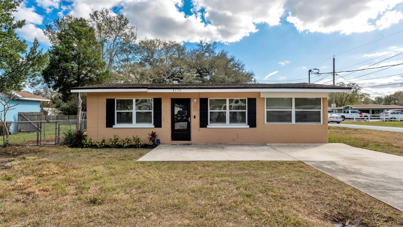 3190 Avenue Q, Winter Haven, FL 33881