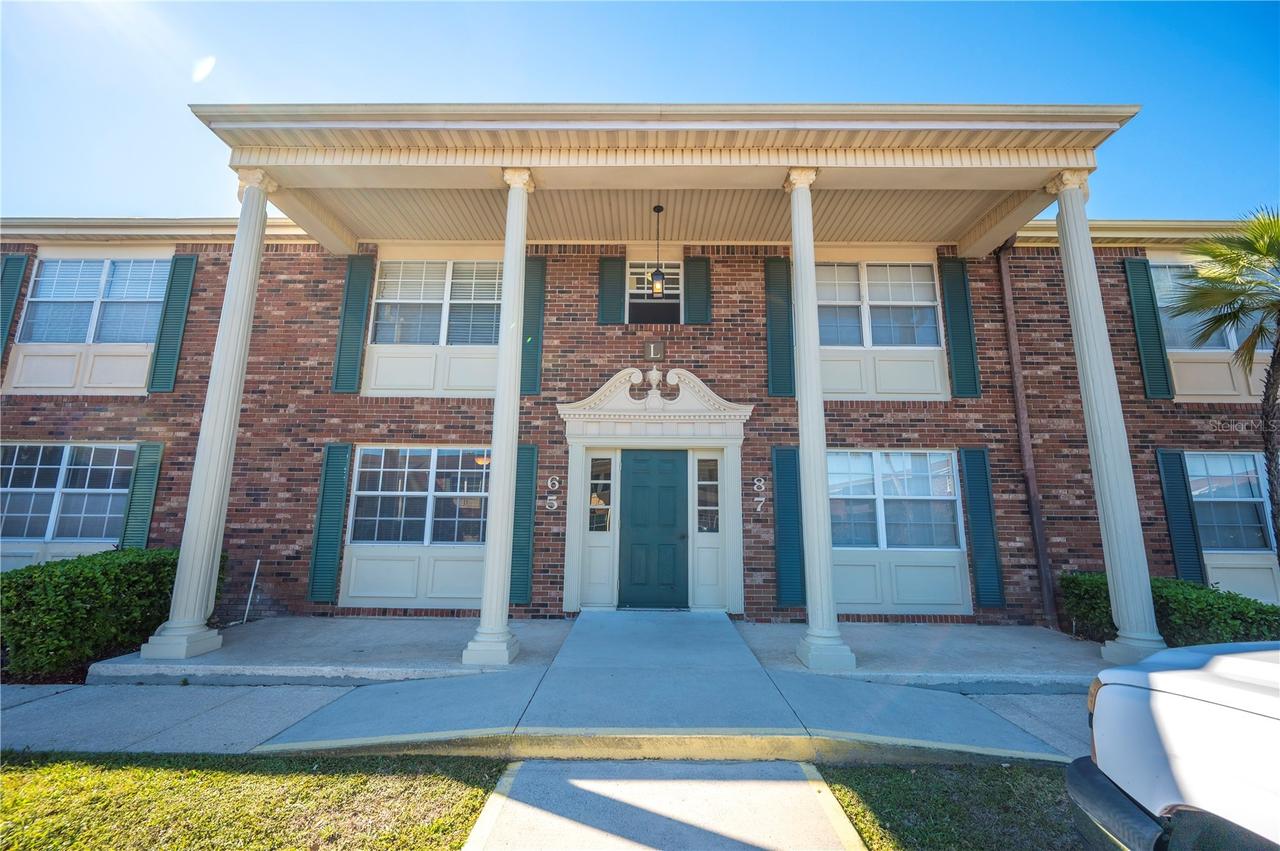 1920 E Edgewood Dr. #L5, Lakeland, FL 33803