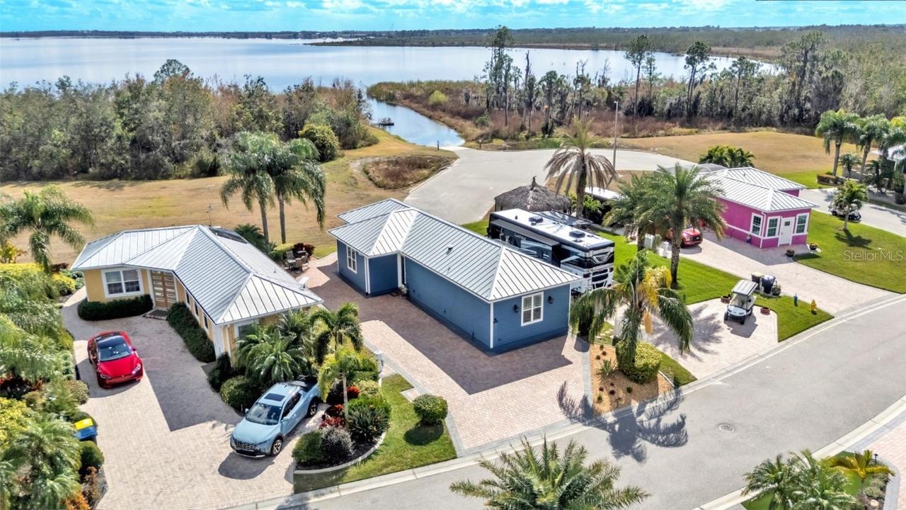 3272 Fish Hawk Dr., Polk City, FL 33868