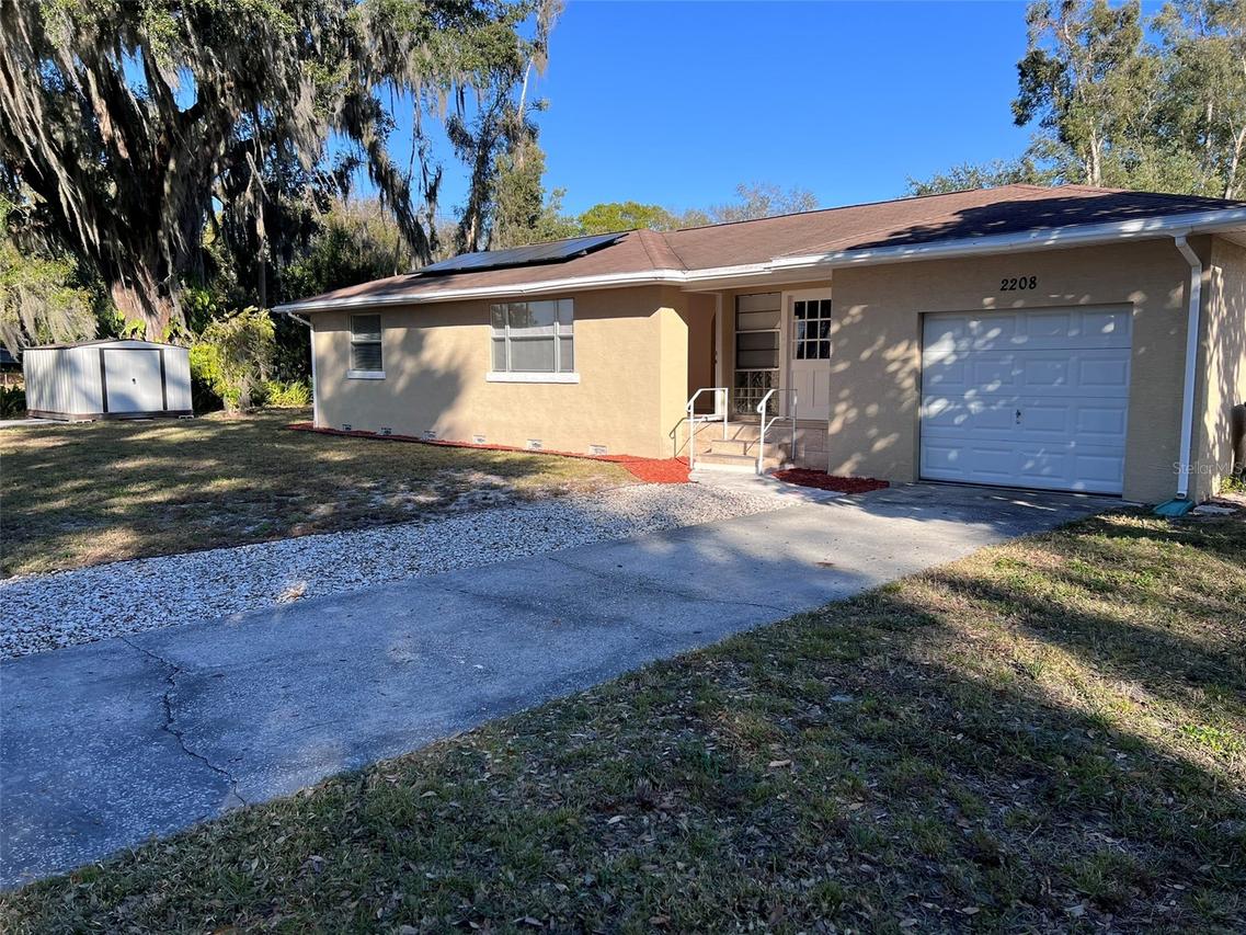 2208 Lake Blvd., Winter Haven, FL 33881