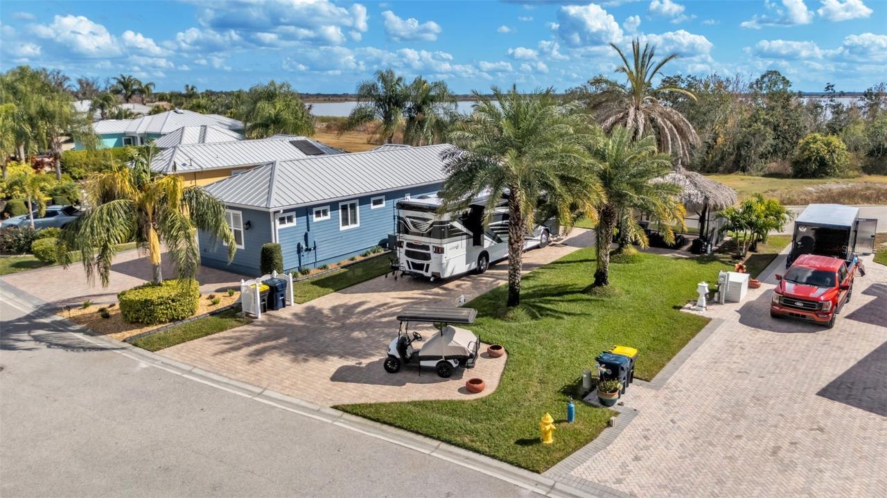 3268 Fish Hawk Dr., Polk City, FL 33868