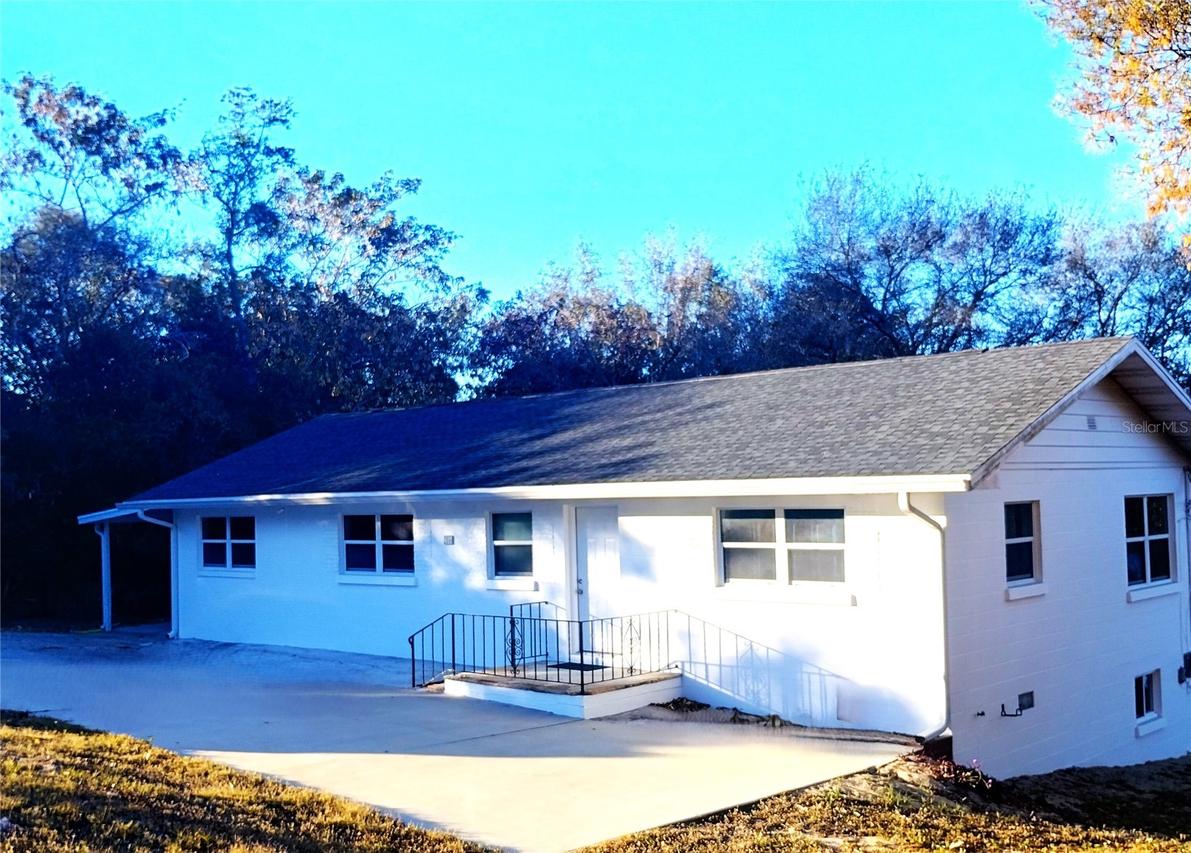 417 E Main St., Dundee, FL 33838