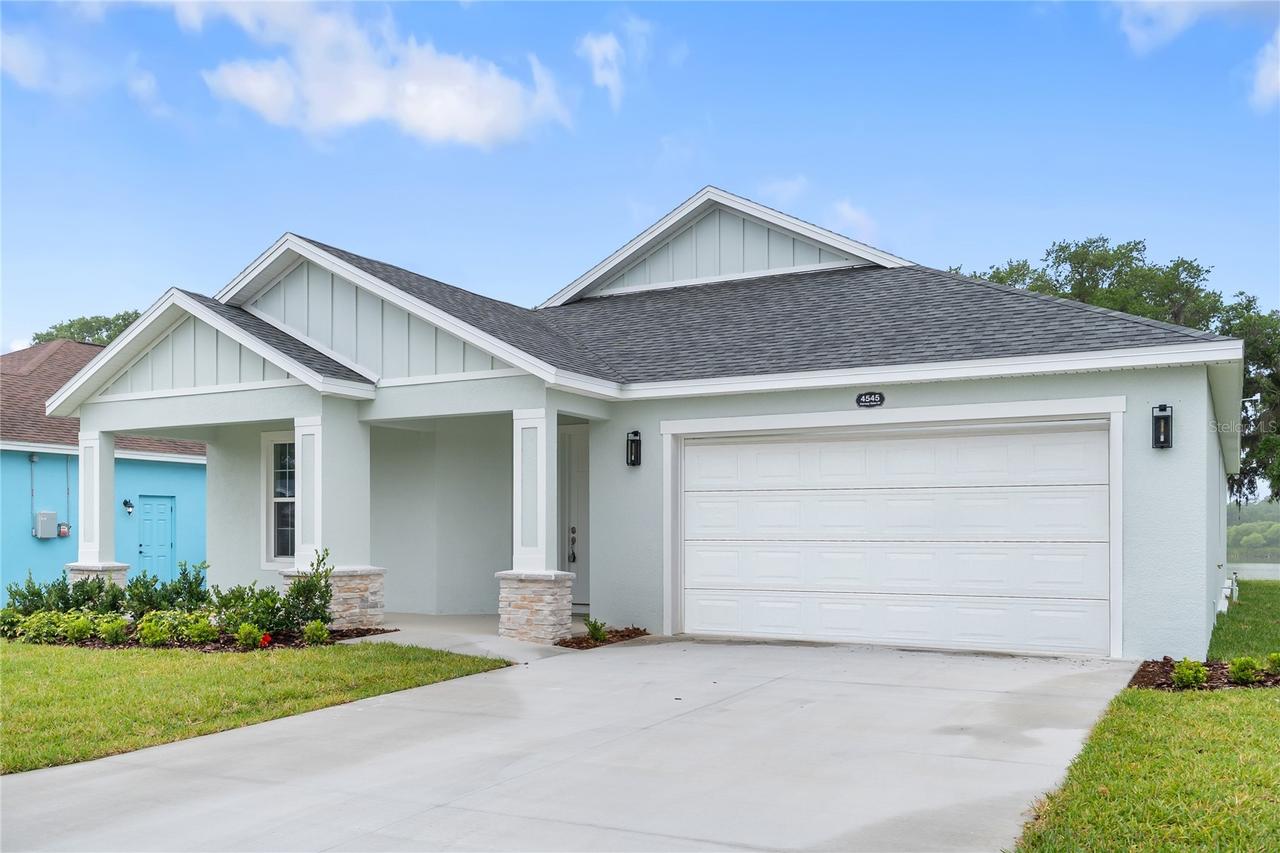 4545 Fairway Oaks Dr., Mulberry, FL 33860