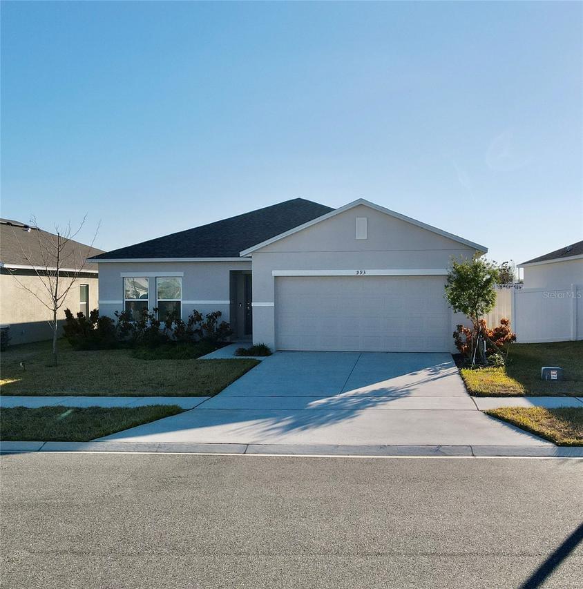 993 Calico Pointe Cir., Groveland, FL 34736