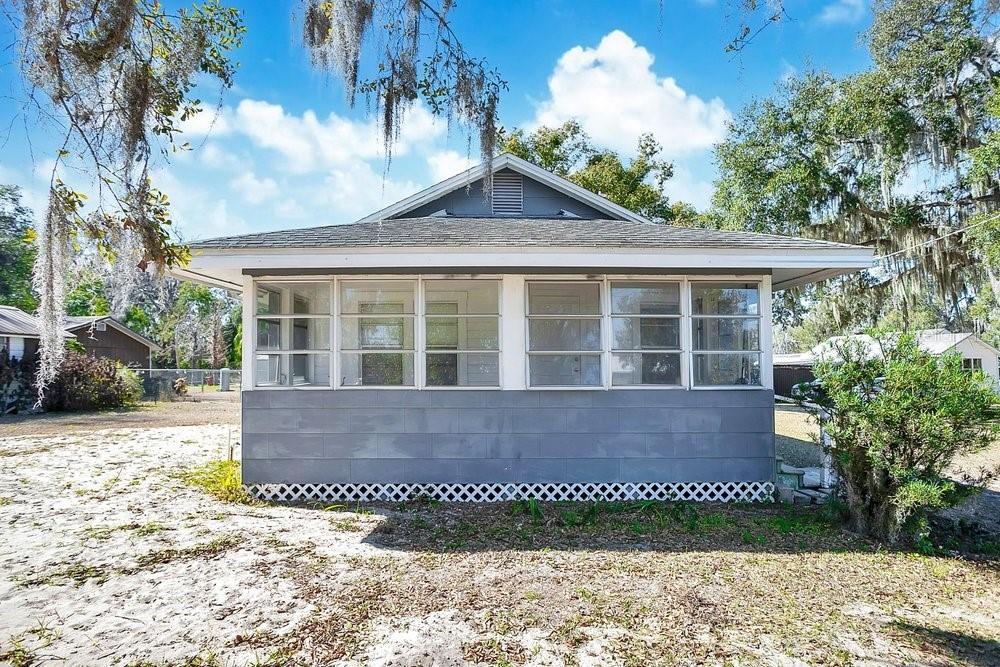 2905 Paul Buchman Hwy., Plant City, FL 33563