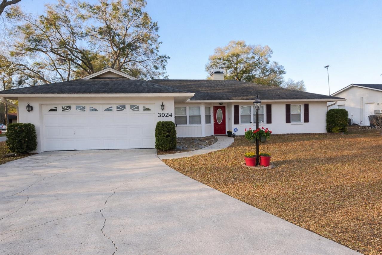 3924 Crews Lake Dr., Lakeland, FL 33813