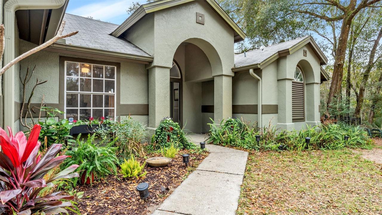 422 E Mccormick Rd., Apopka, FL 32703