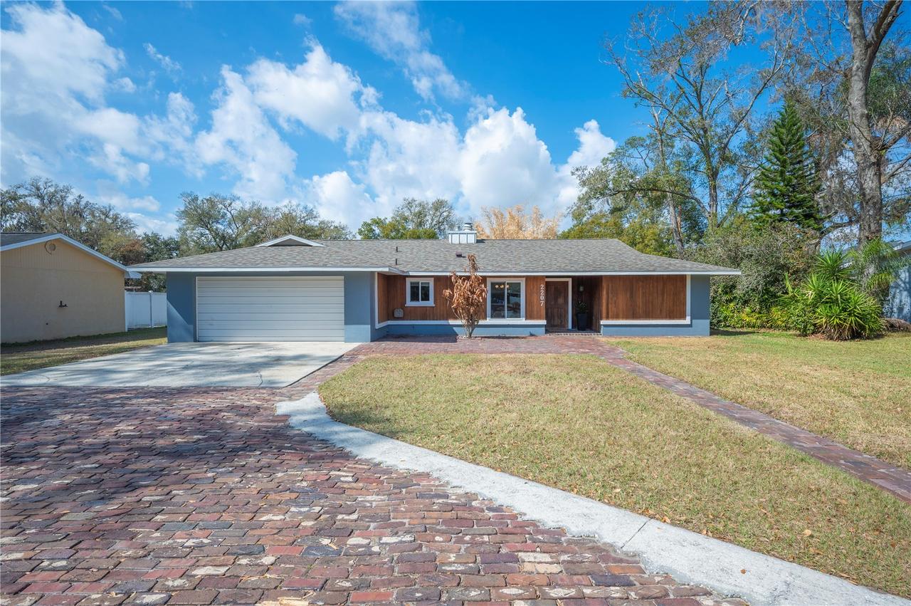 2207 New Jersey Rd., Lakeland, FL 33803