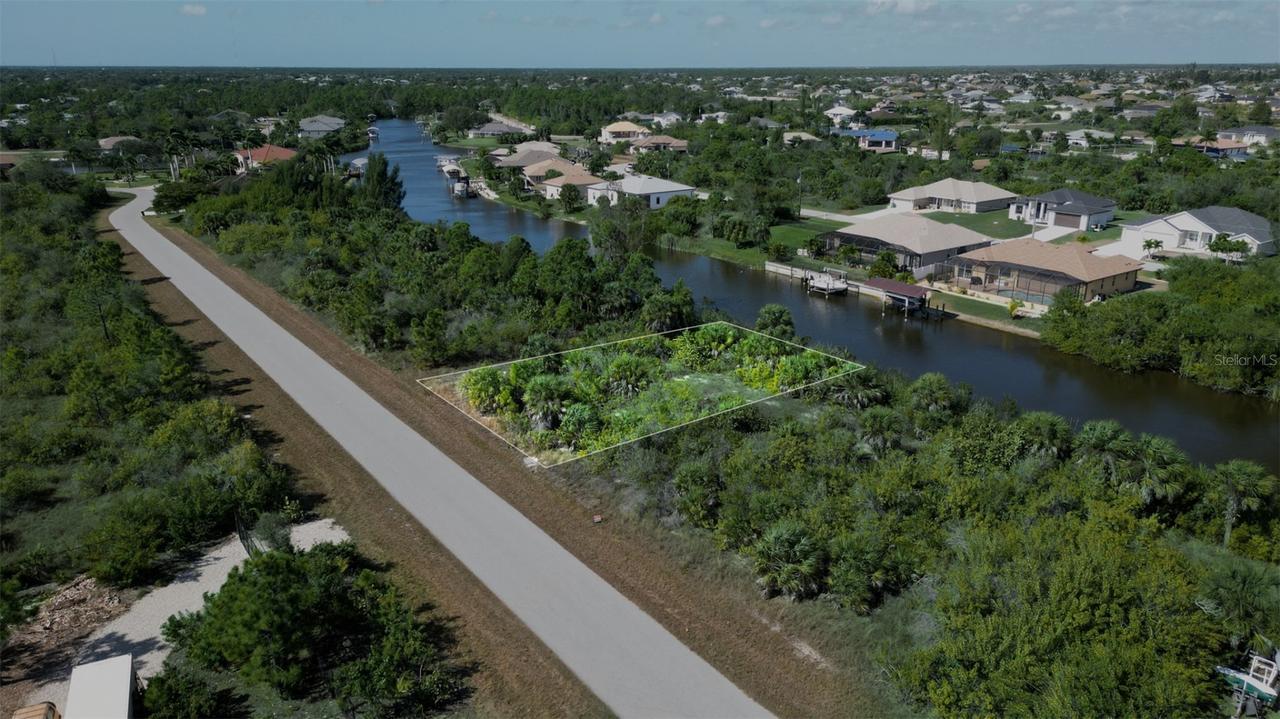 15480 Aribe Ave., Port Charlotte, FL 33981