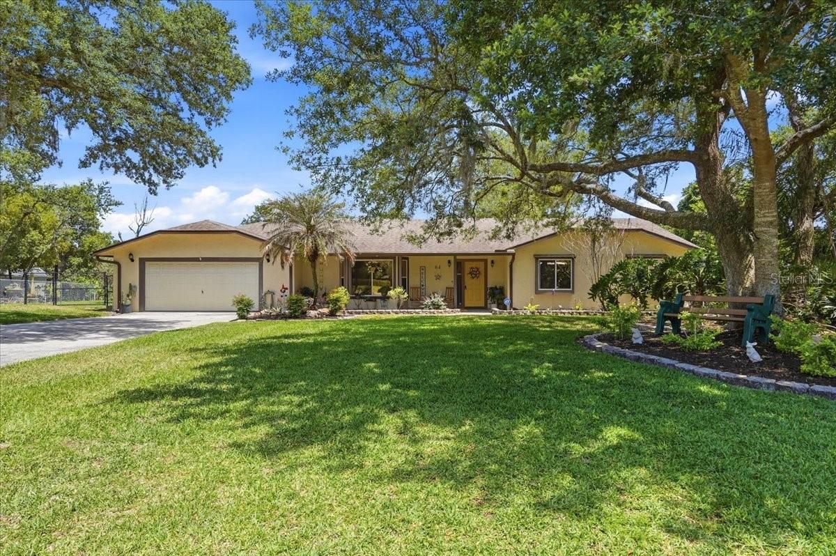 64 Pine Forest Dr., Haines City, FL 33844