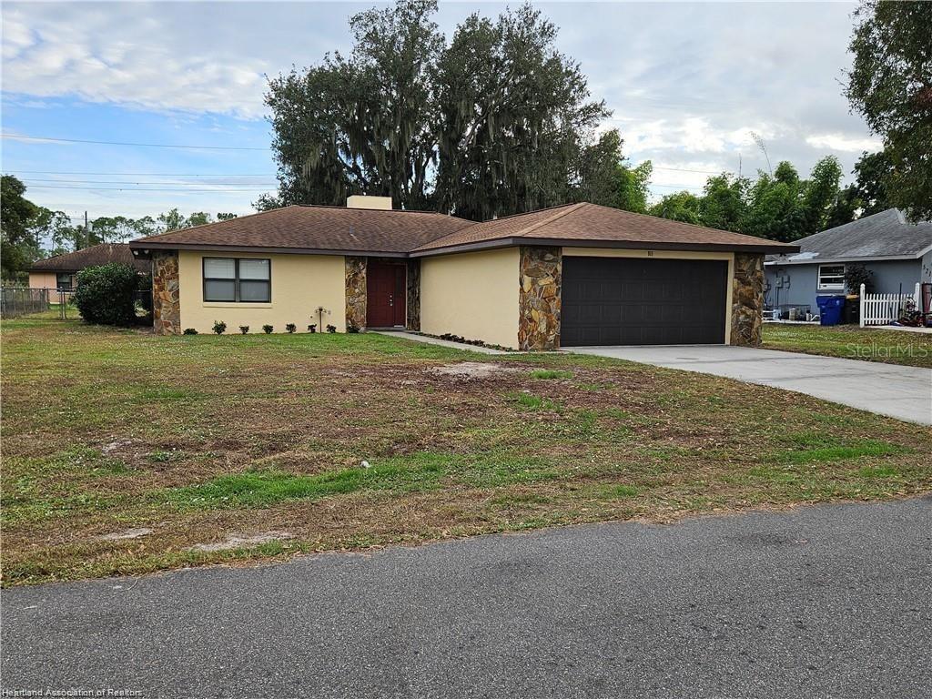 511 Elgin St., Sebring, FL 33875