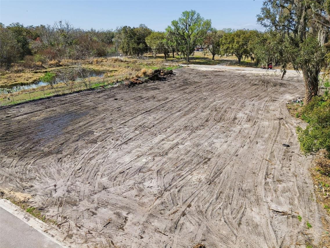 129 5th St., Winter Haven, FL 33880