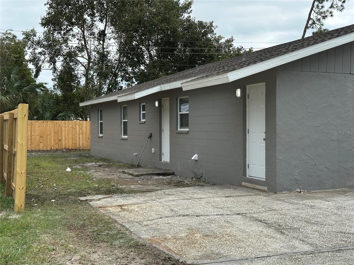 1430 Moonlite Dr., Lakeland, FL 33801