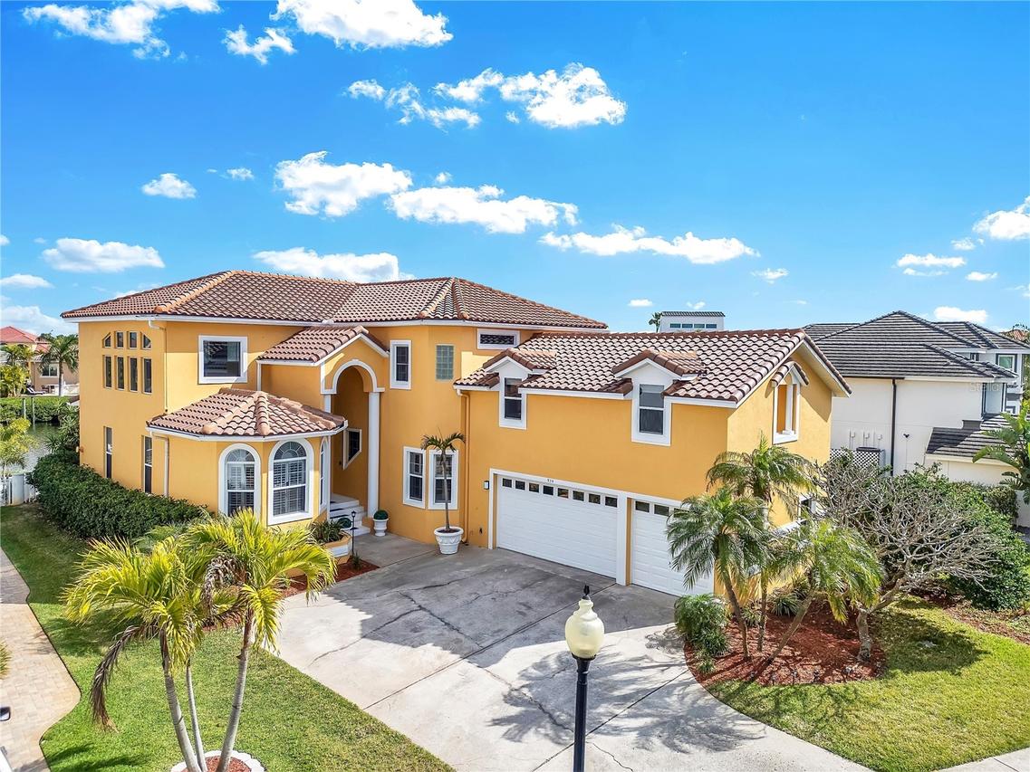 934 Symphony Isles Blvd., Apollo Beach, FL 33572