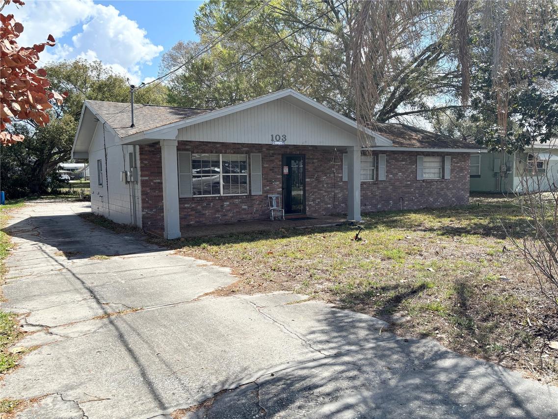 103 Davis St., Auburndale, FL 33823