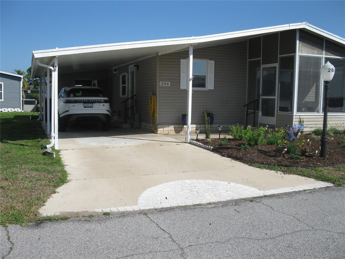 206 York Cottage Dr., Haines City, FL 33844