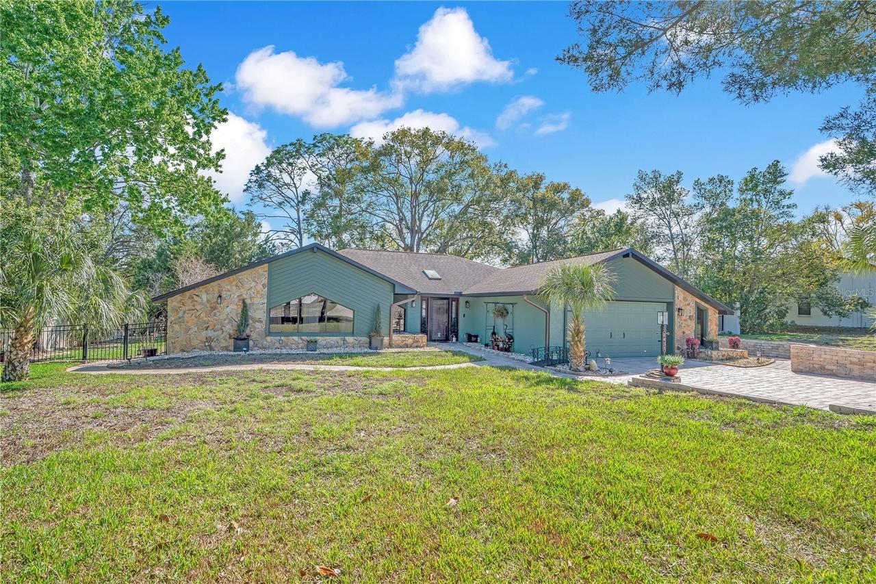 8431 Delaware Dr., Weeki Wachee, FL 34607