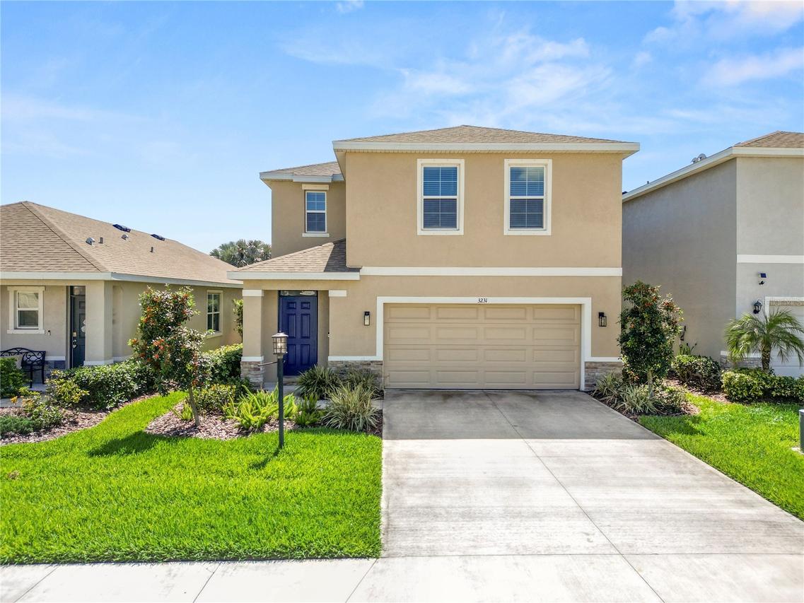 3231 Hilltop Cir., Lakewood Ranch, FL 34211