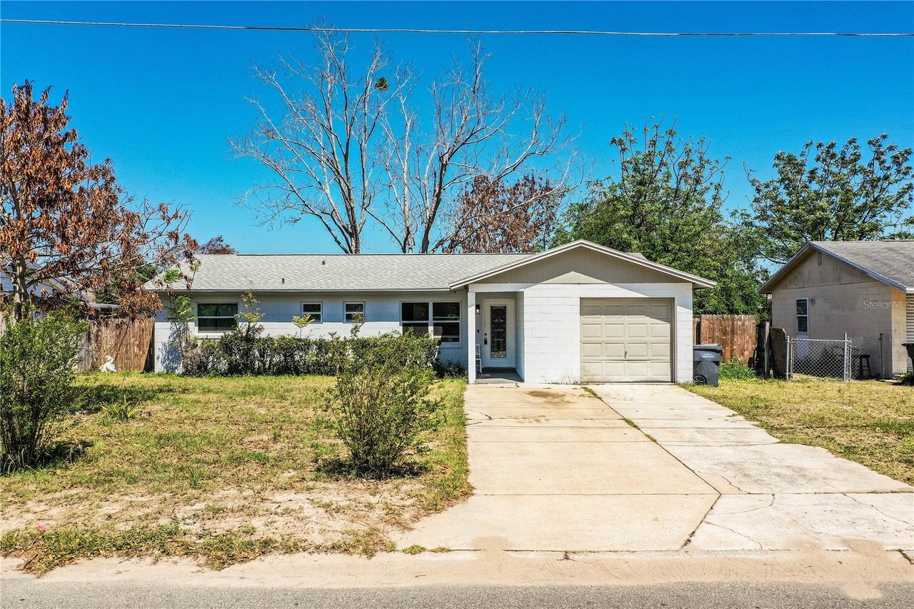 1015 Carefree Cove Dr., Winter Haven, FL 33881