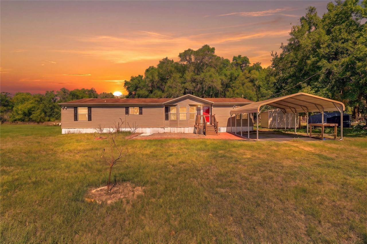 2916 Keene Country Ct., Plant City, FL 33565