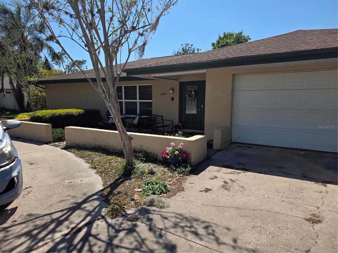 1007 E Yarnell Ave., Lake Wales, FL 33853