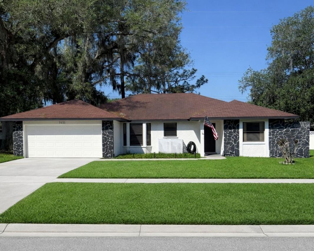 1413 Sandalwood Dr., Plant City, FL 33563