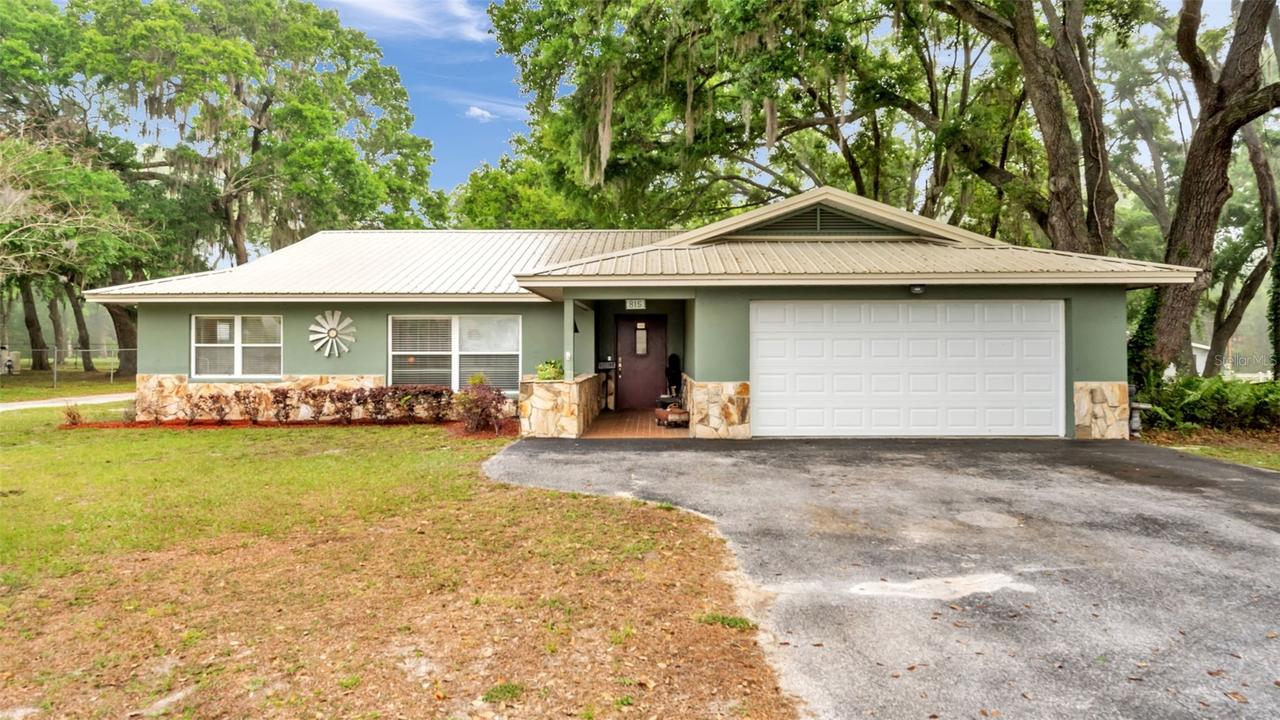815 W Socrum Loop Rd., Lakeland, FL 33809